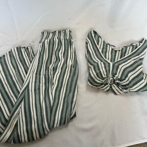 Green and white American Eagle matching set